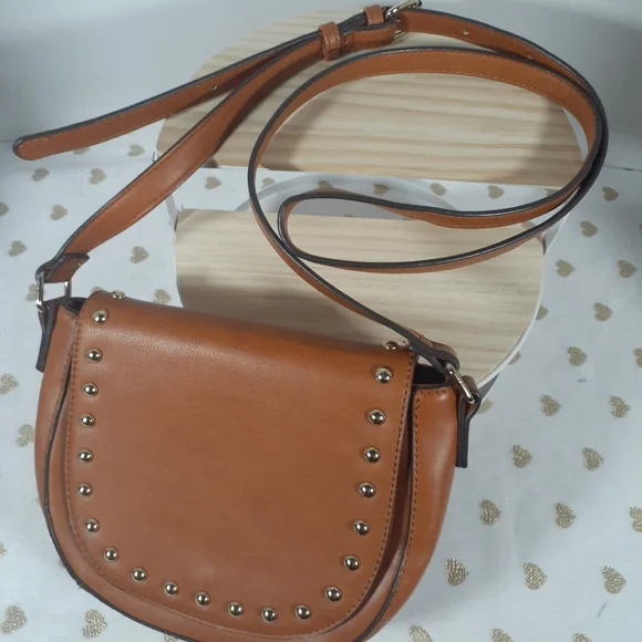 🔥 3/$70 🎉HP🎉 JustFab Saddle Crossbody Bag - Picture 2 of 7